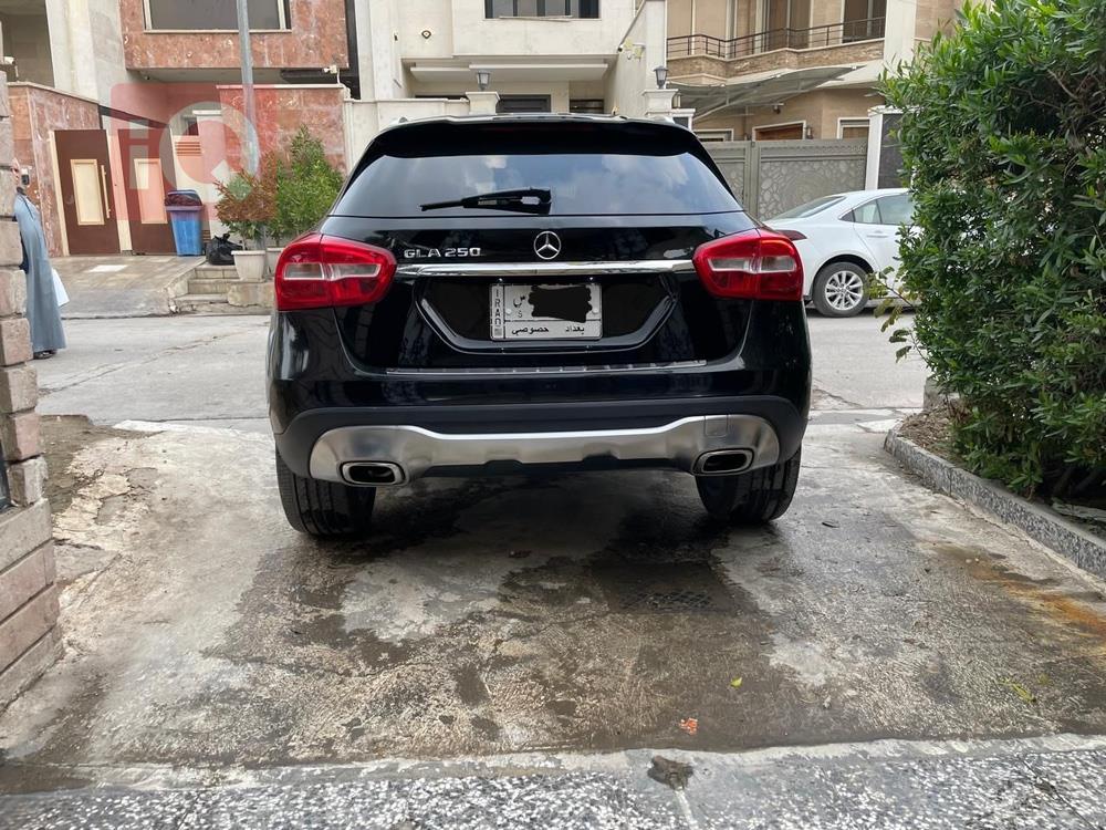 مێرسێدس بێنز GLA